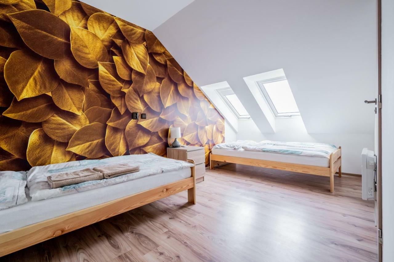 Hotel Aroma Gold Dolní Bousov Exterior foto